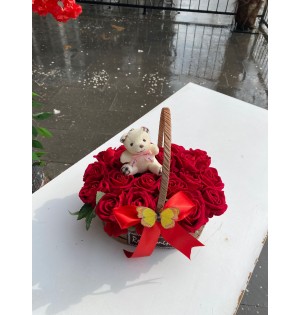sepette yapay çiçek